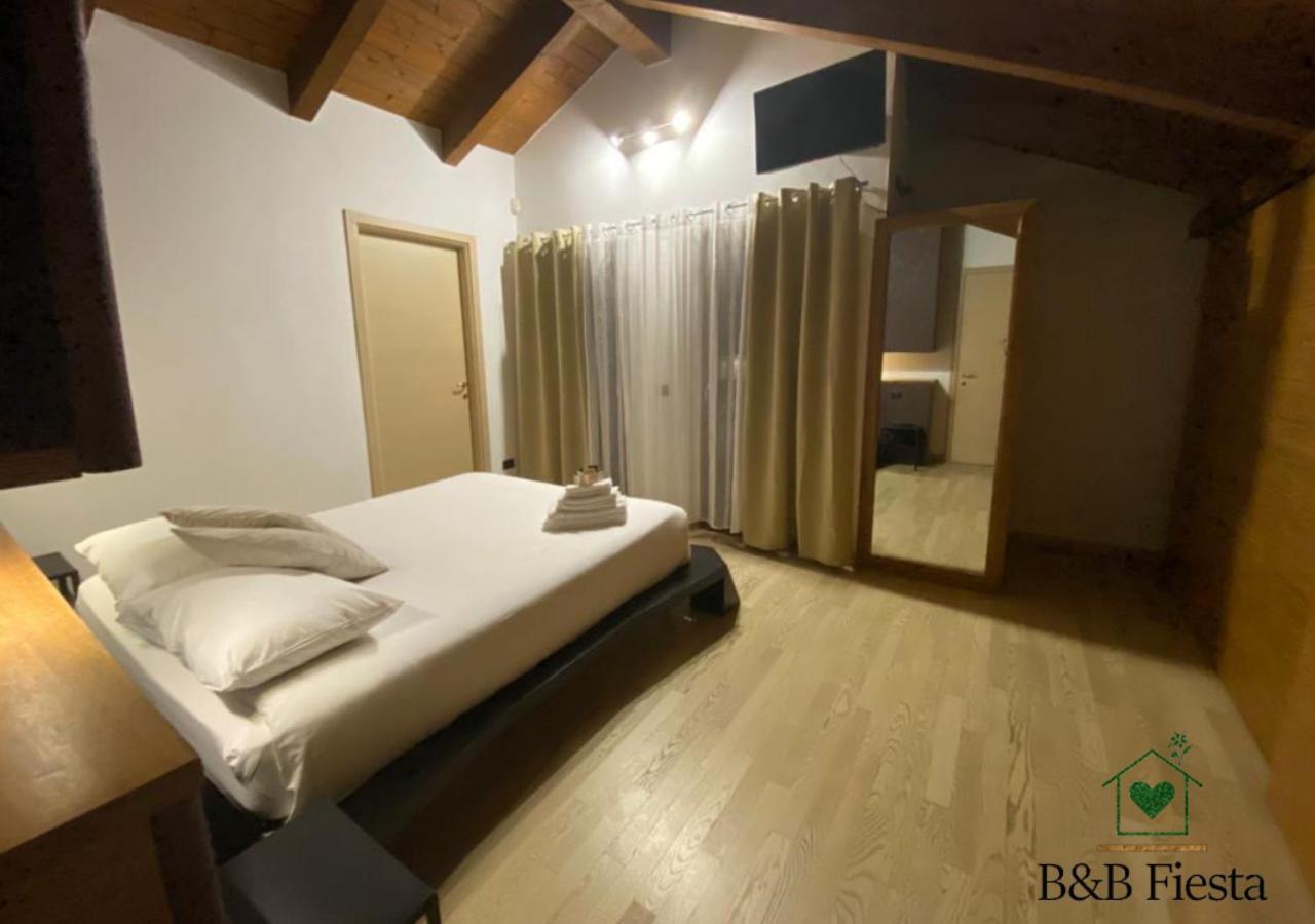Villa Fiesta Oggiono Buitenkant foto
