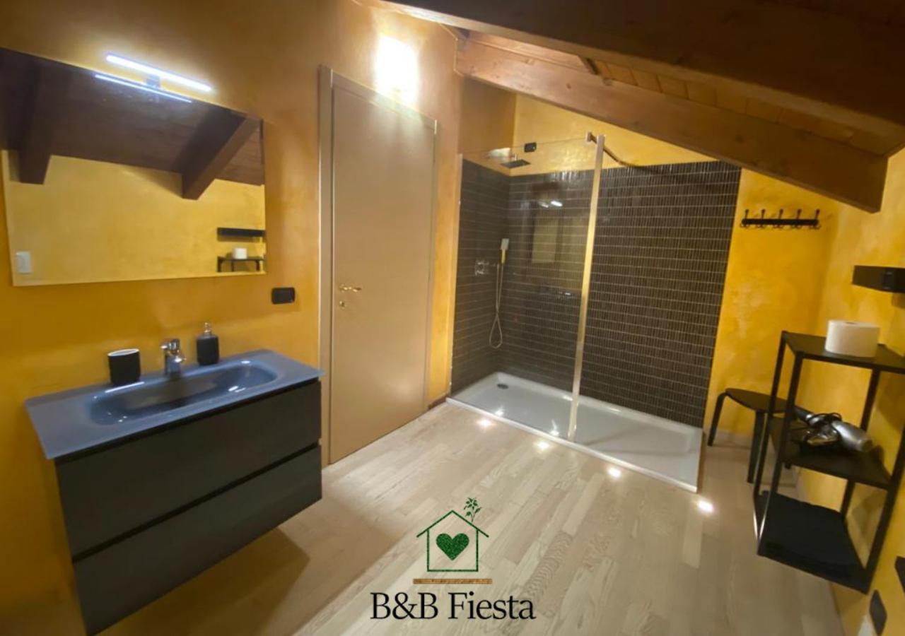 Villa Fiesta Oggiono Buitenkant foto