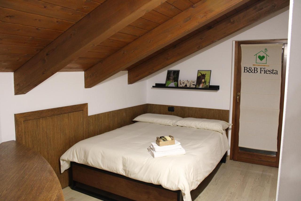 Villa Fiesta Oggiono Buitenkant foto